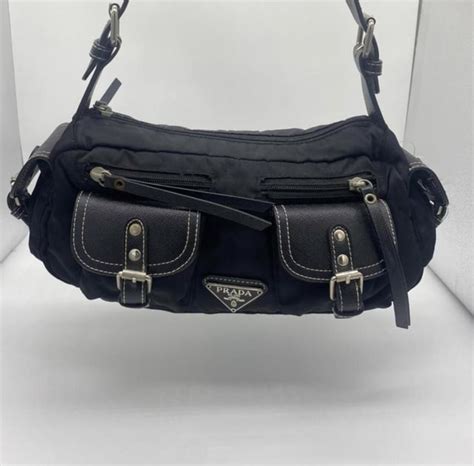 [Find] 269¥ Prada Belt Bag. Does anyone know if it has Prada